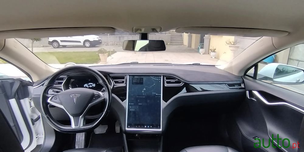 2014' Tesla Model S photo #6