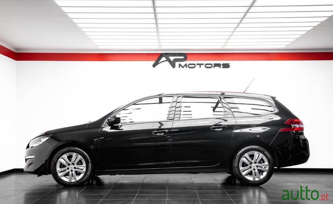 2014' Peugeot 308 Sw photo #2