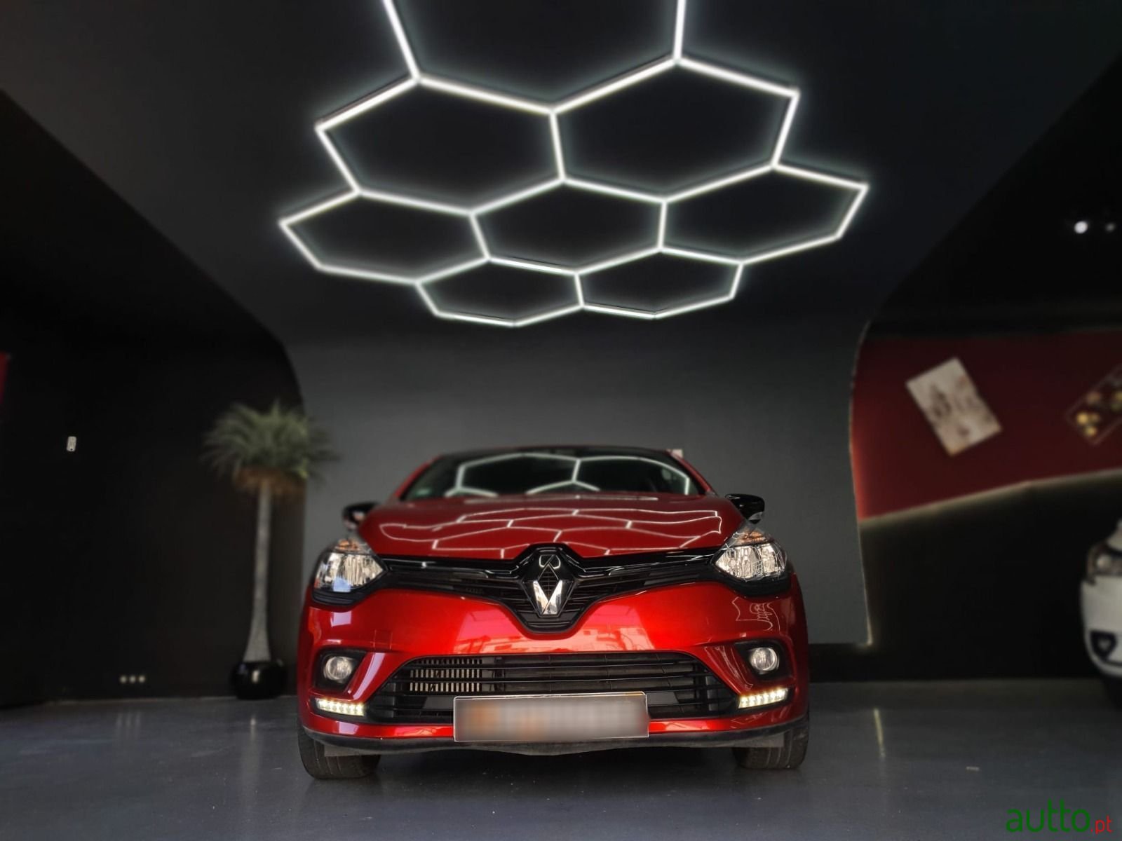 2019' Renault Clio photo #4