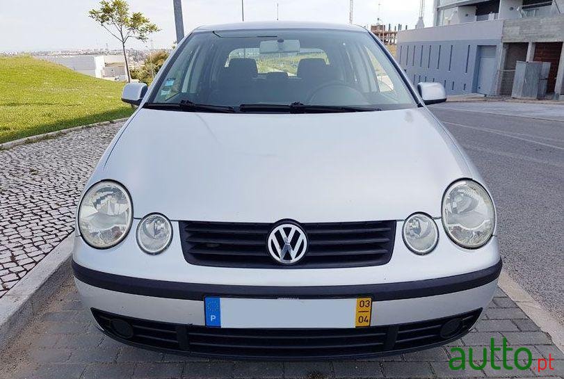 2003' Volkswagen Polo photo #2