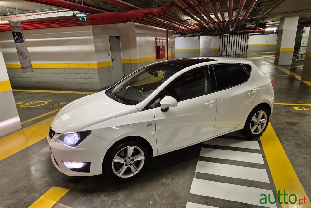 2013' SEAT Ibiza 2.0 Tdi Fr photo #2