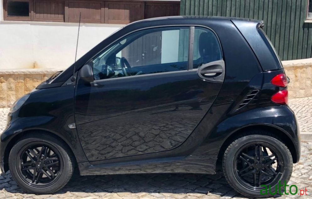 2011' Smart Fortwo photo #3
