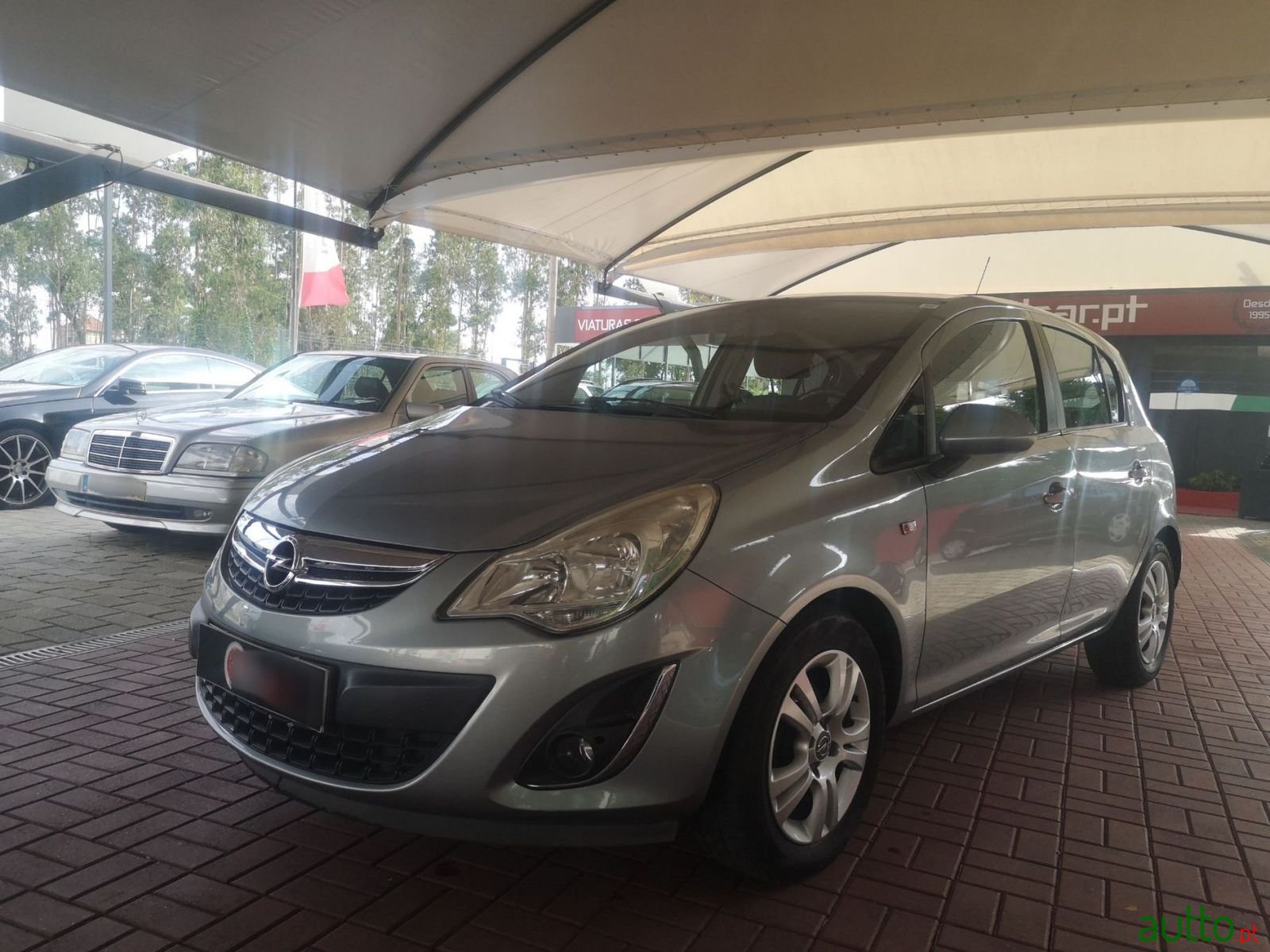 2012' Opel Corsa photo #1