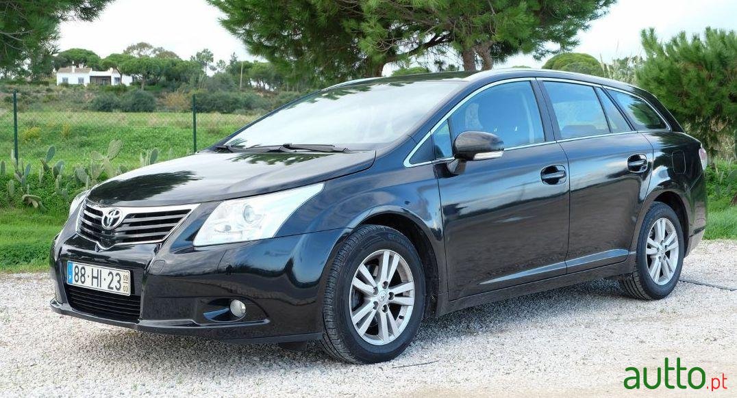 2009' Toyota Avensis Sw Titanium photo #3