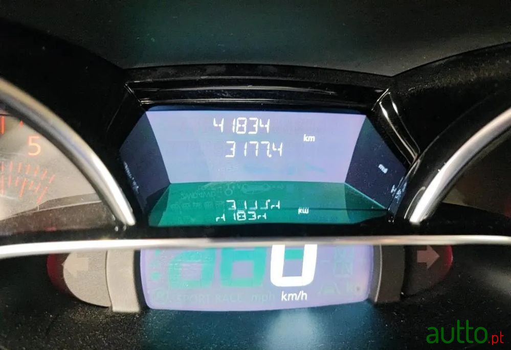 2016' Renault Clio 1.5 Dci Limited photo #4