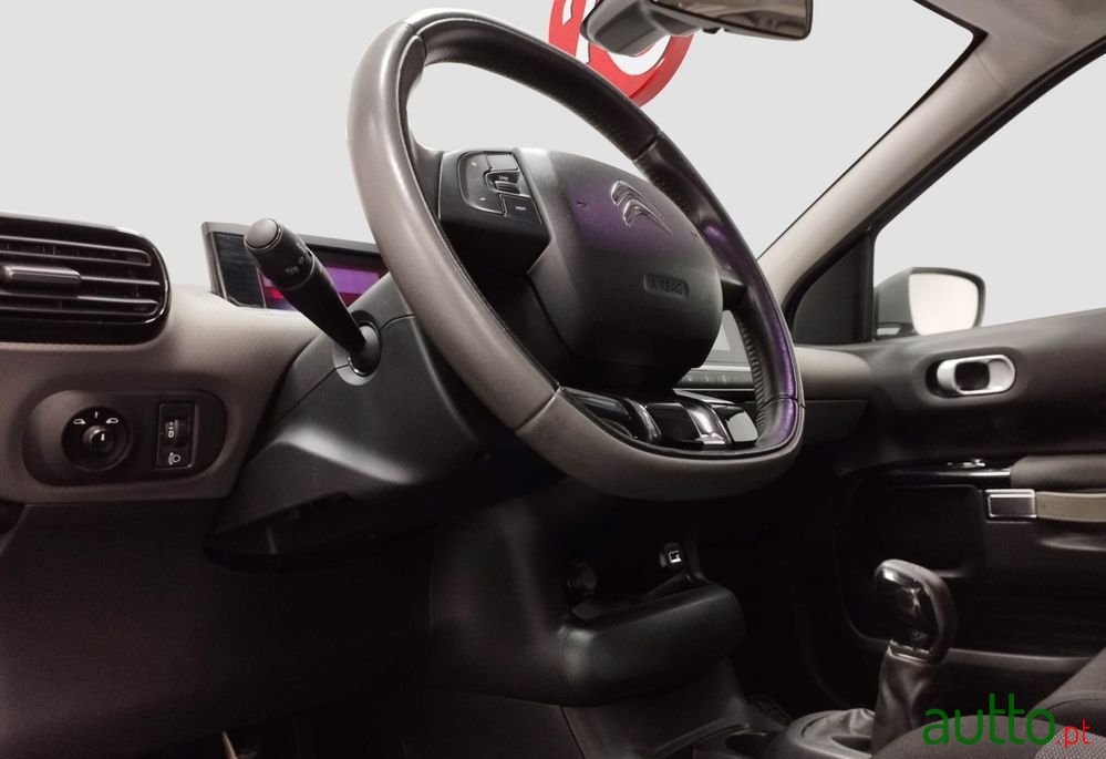 2017' Citroen C4 Cactus 1.2 Vti Feel Ed.Hello photo #6