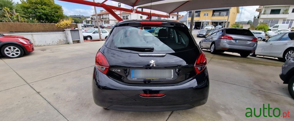 2015' Peugeot 208 photo #6