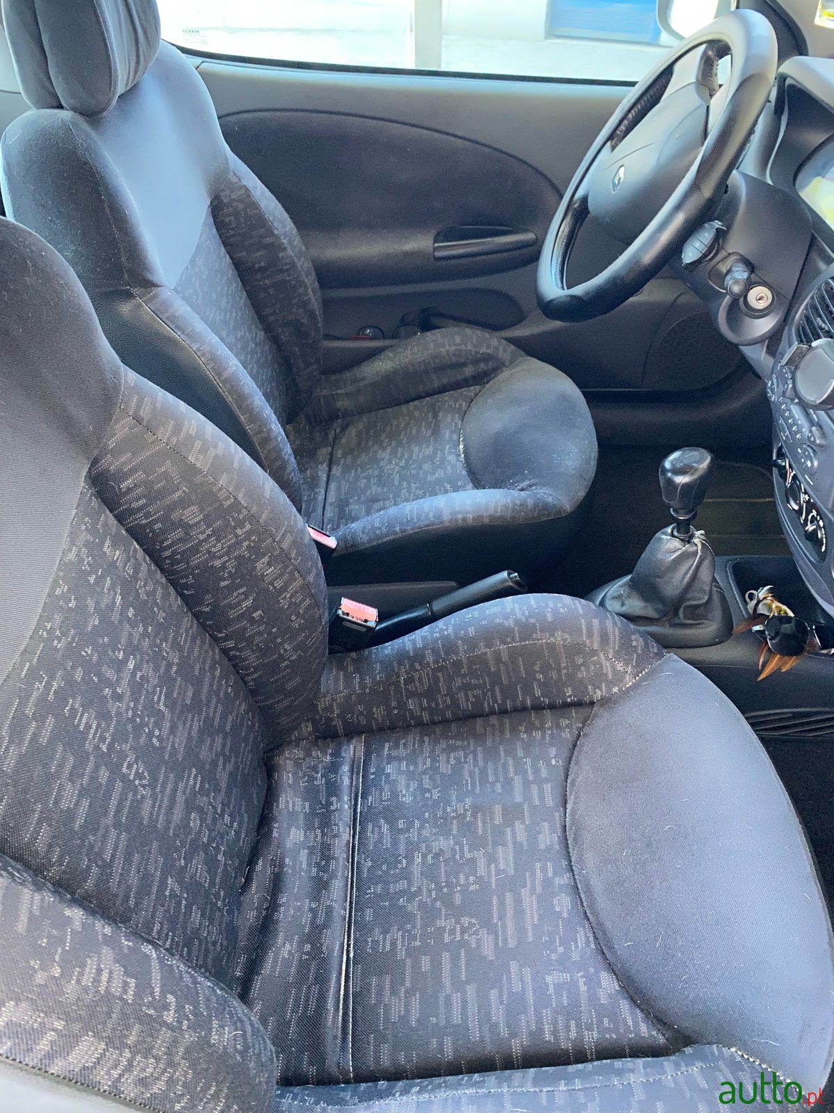 1999' Renault Megane photo #6