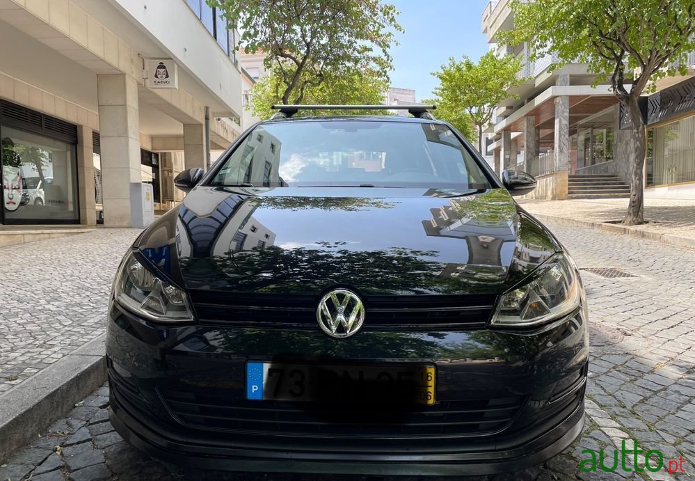 2016' Volkswagen Golf Variant photo #1