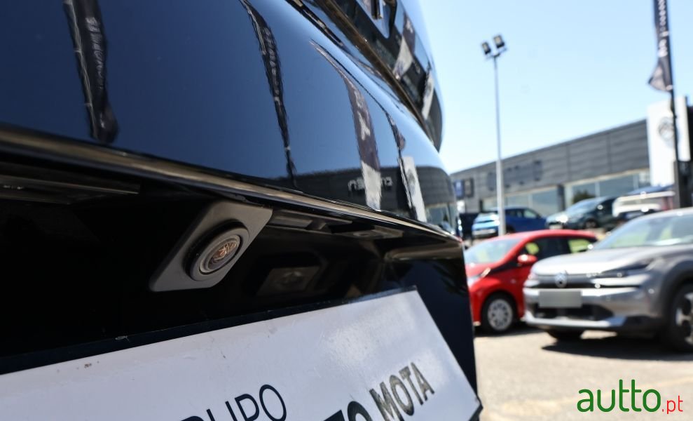 2024' Peugeot 3008 photo #6