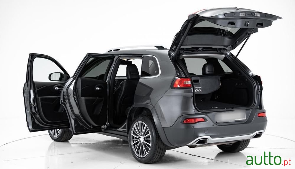 2016' Jeep Cherokee photo #6