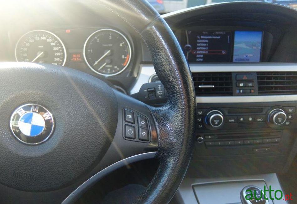 2008' BMW 325 D photo #1