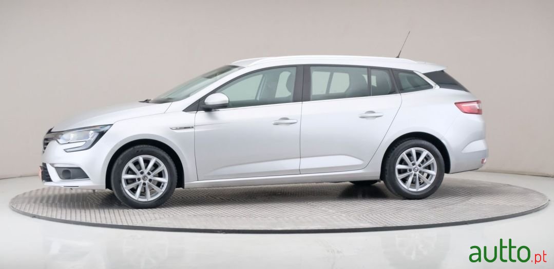 2018' Renault Megane Sport Tourer photo #4