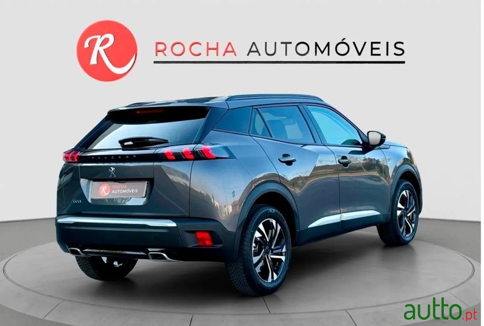 2022' Peugeot 2008 photo #6
