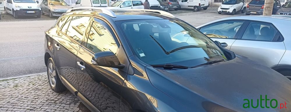 2010' Renault Mégane Sport Tourer photo #3