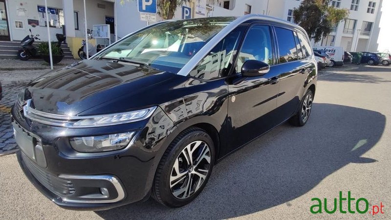 2022' Citroen Grand C4 SpaceTourer photo #1