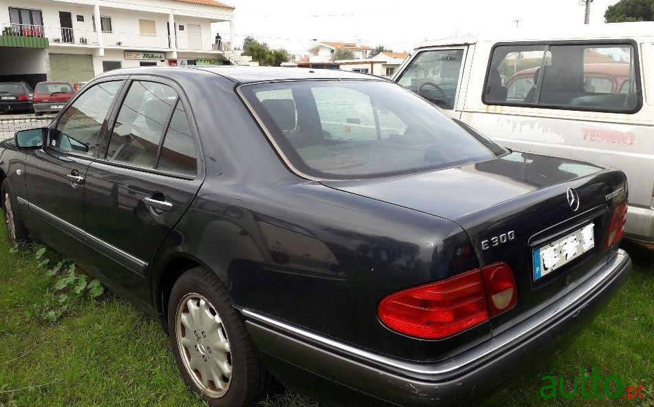 1997' Mercedes-Benz E-300 photo #1