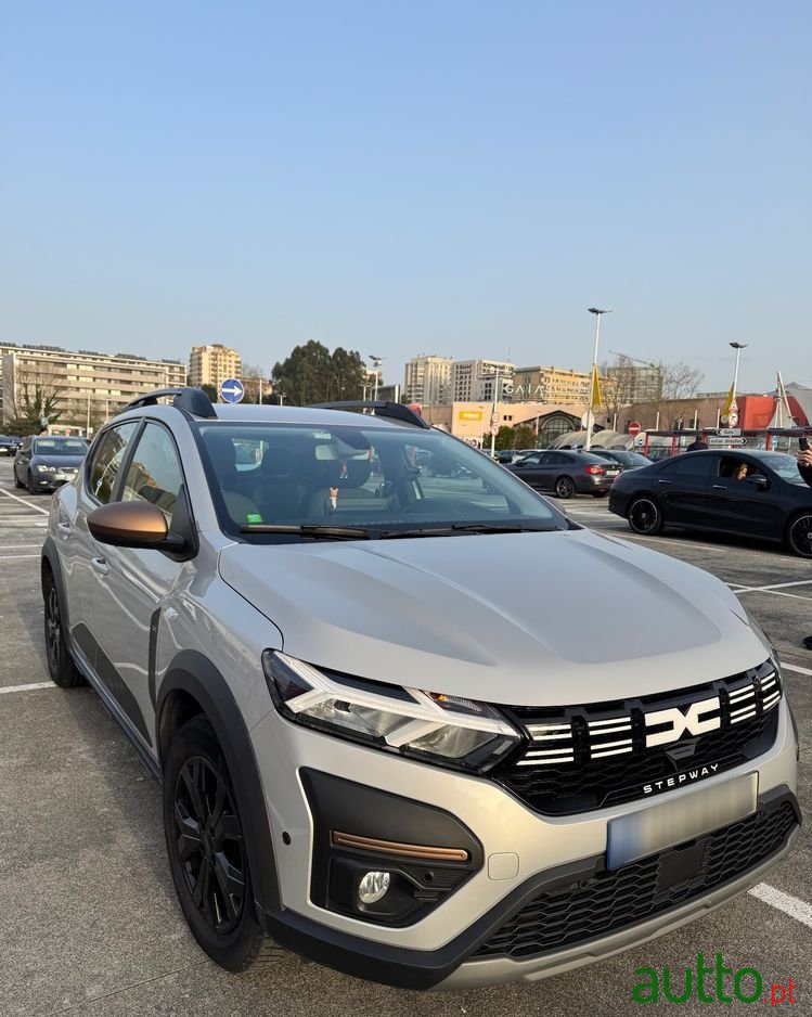 2024' Dacia Sandero photo #2