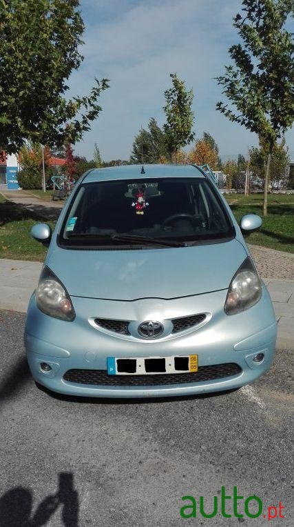 2006' Toyota Aygo photo #2