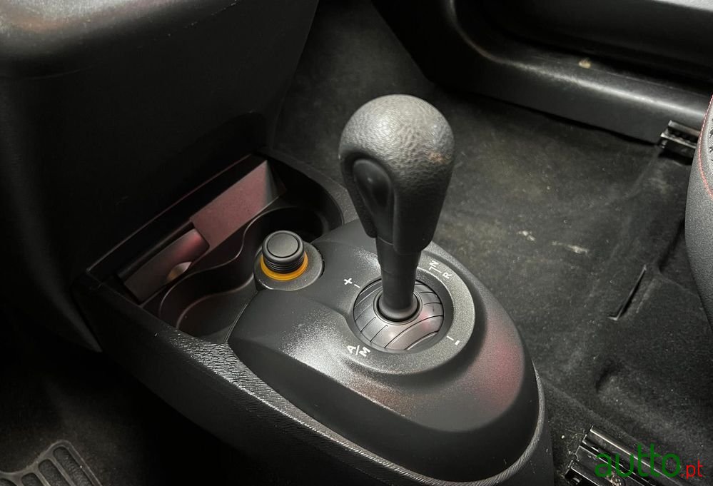 2011' Renault Twingo photo #3