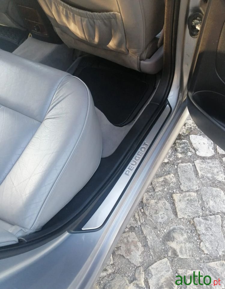 2000' Peugeot 607 2.2 Hdi photo #4