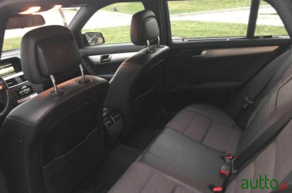 2014' Mercedes-Benz C-250 Amg photo #2