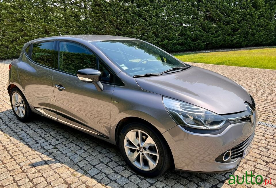 2016' Renault Clio photo #3