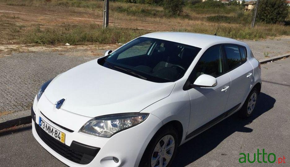 2011' Renault Megane 1.5 Dci Confort photo #2