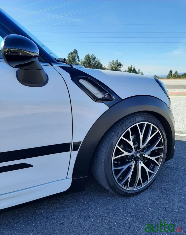 2015' MINI Countryman Cooper Sd photo #5