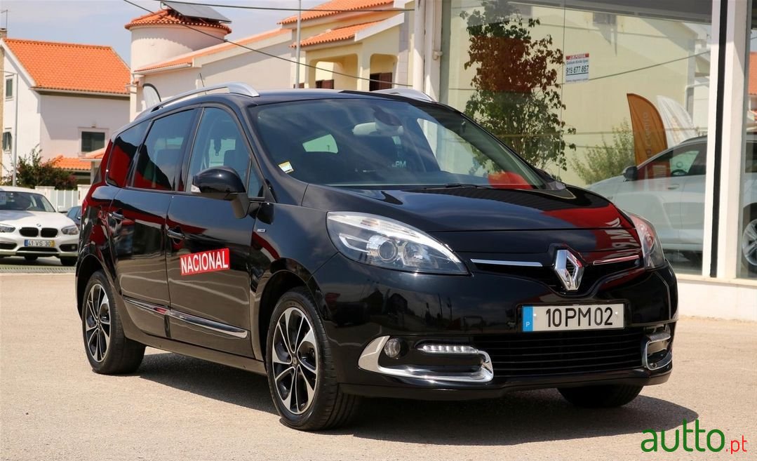 2015' Renault Grand Scenic photo #1