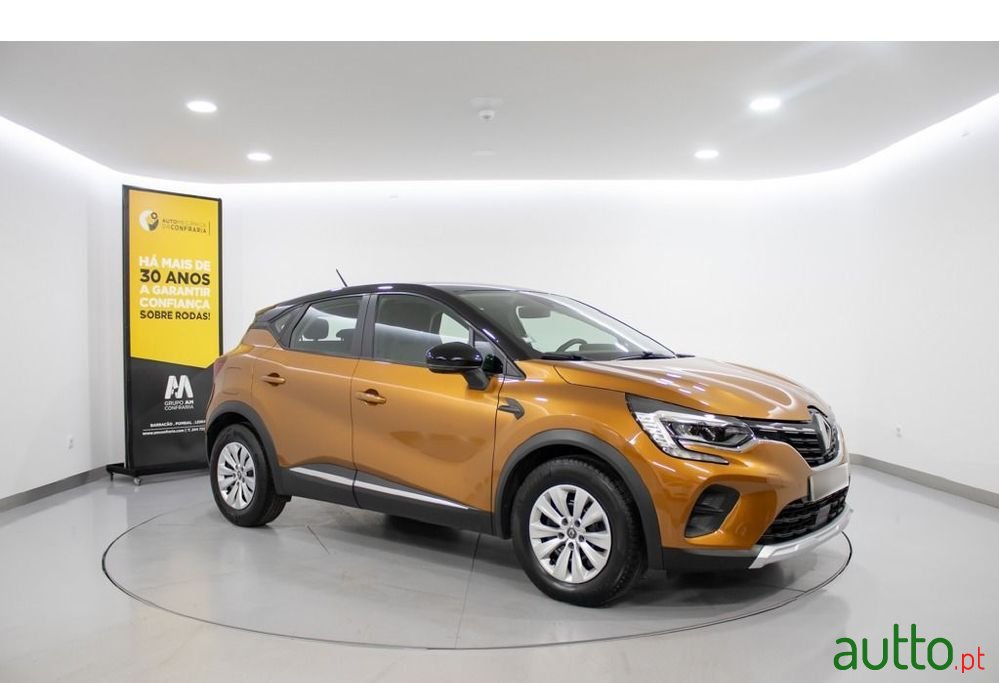 2020' Renault Captur photo #1