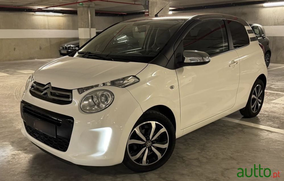 2014' Citroen C1 1.2 Vti Shine photo #1