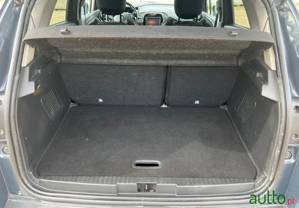 2015' Renault Captur photo #3