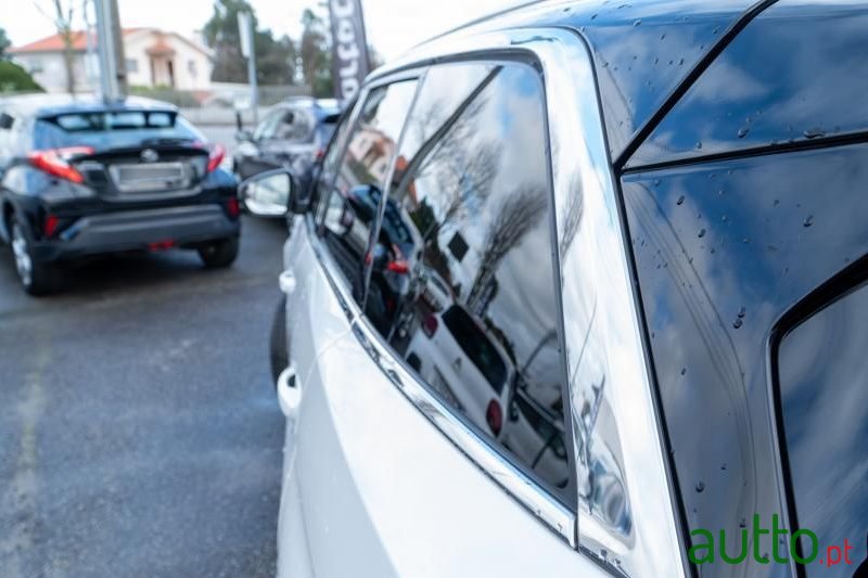 2019' Peugeot 5008 photo #5
