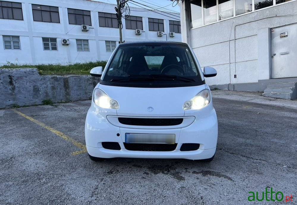 2011' Smart Fortwo photo #2