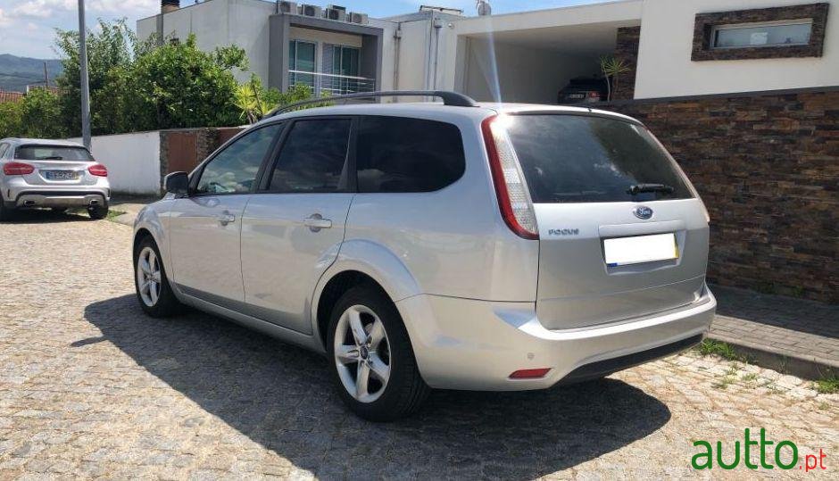 2008' Ford Focus Sport photo #4