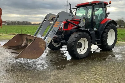 2007' New Holland TS135A - 4WD