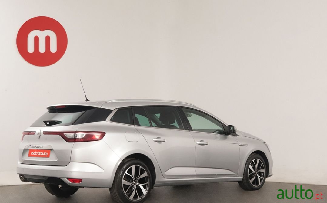 2020' Renault Megane Sport Tourer photo #4