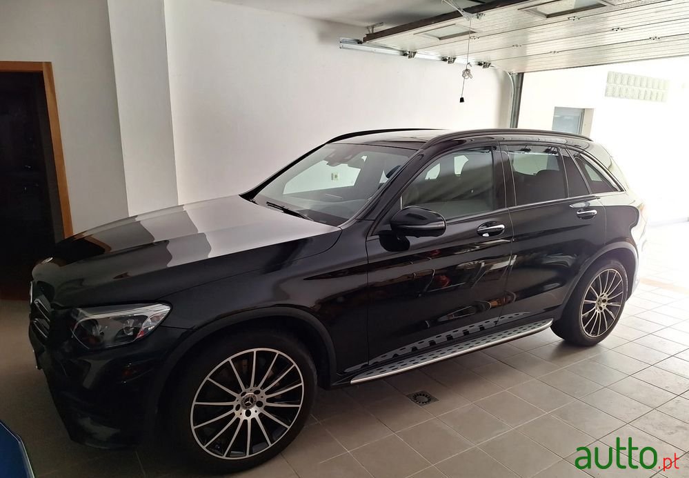 2018' Mercedes-Benz GLC 250 D Amg Line 4-Matic photo #1