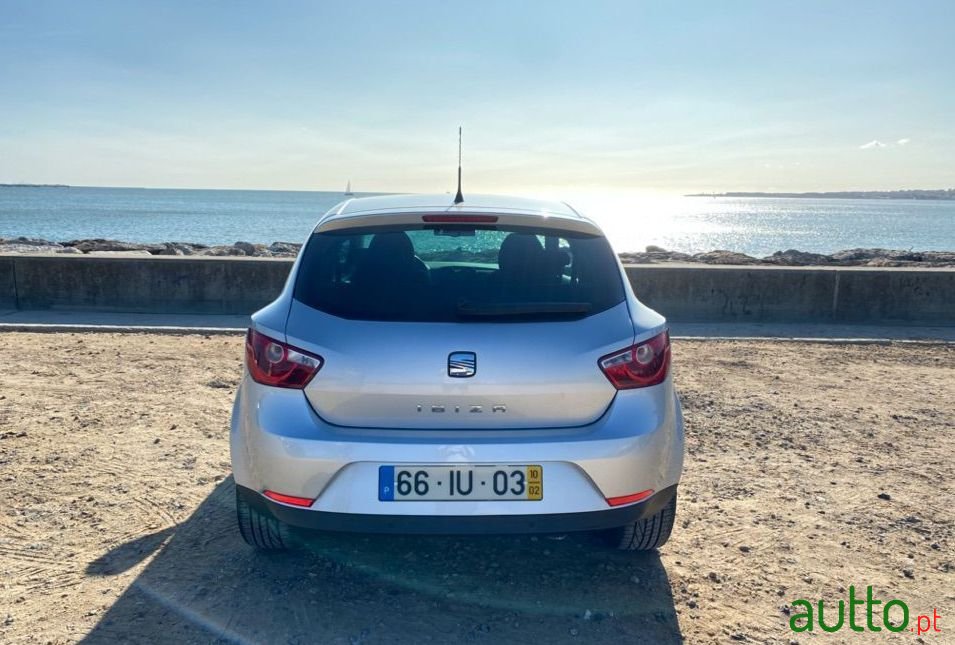 2010' SEAT Ibiza photo #4