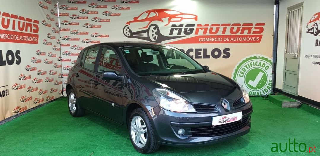 2006' Renault Clio photo #1