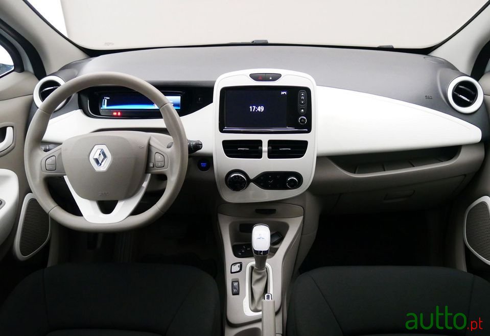 2018' Renault Zoe photo #6