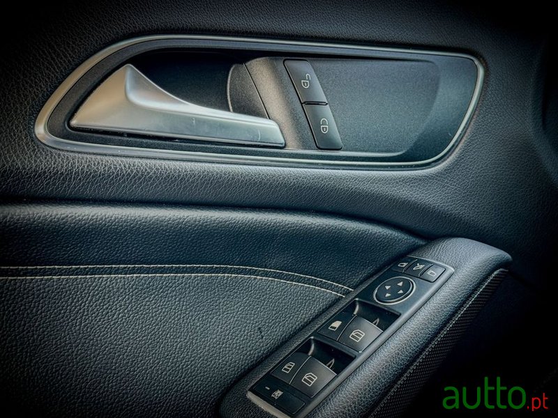 2014' Mercedes-Benz Classe Cla D Urban Aut. photo #6