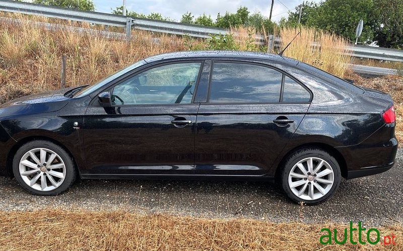 2012' SEAT Toledo photo #3