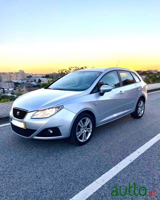 2010' SEAT Ibiza-St photo #1