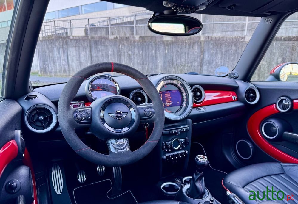 2012' MINI John Cooper Works 3 Portas photo #3