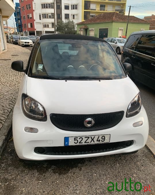 2016' Smart Fortwo photo #2