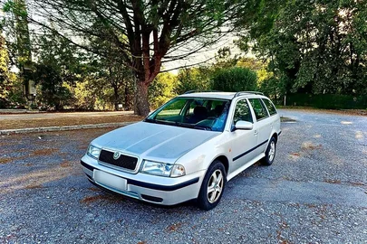 2000' Skoda Octavia Break
