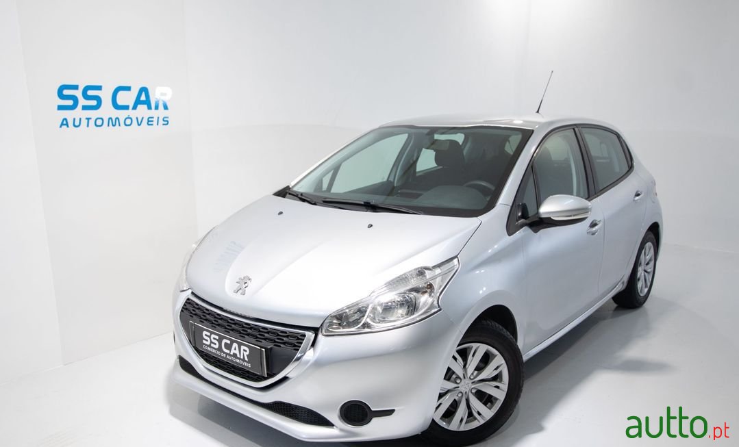 2014' Peugeot 208 photo #1