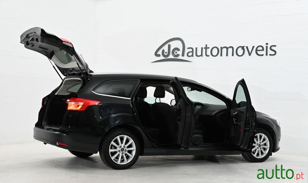 2018' Ford Focus Sw photo #6